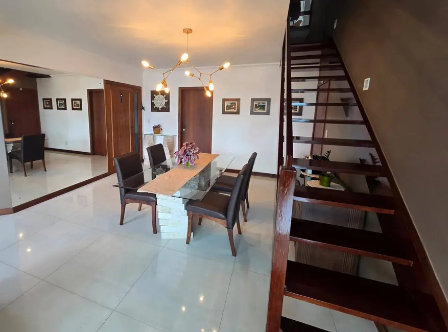 Foto 6 de Apartamento com 3 quartos à venda, 295m2 em Jardim Lindóia, Porto Alegre - RS