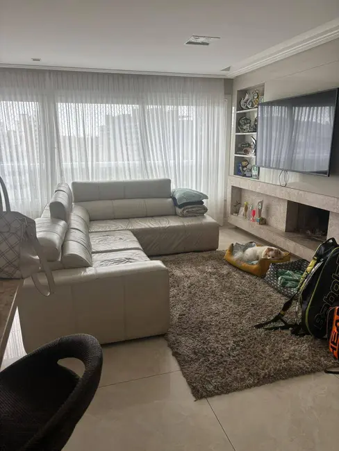 Foto 4 de Apartamento com 3 quartos à venda, 137m2 em Rio Branco, Porto Alegre - RS