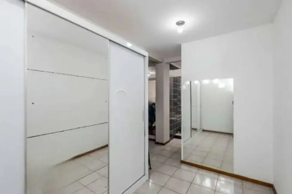 Foto 7 de Apartamento com 2 quartos à venda, 187m2 em Jardim Itu, Porto Alegre - RS