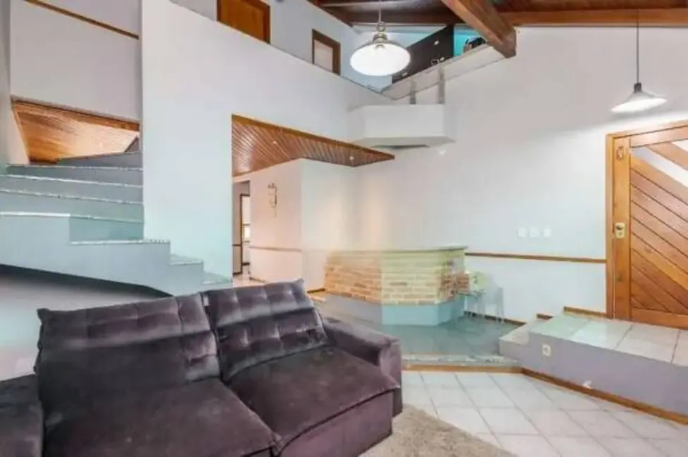 Foto 3 de Apartamento com 2 quartos à venda, 187m2 em Jardim Itu, Porto Alegre - RS