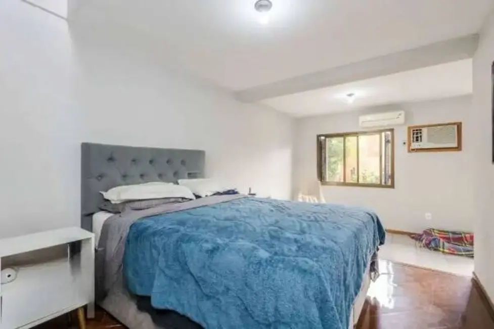 Foto 4 de Apartamento com 2 quartos à venda, 187m2 em Jardim Itu, Porto Alegre - RS