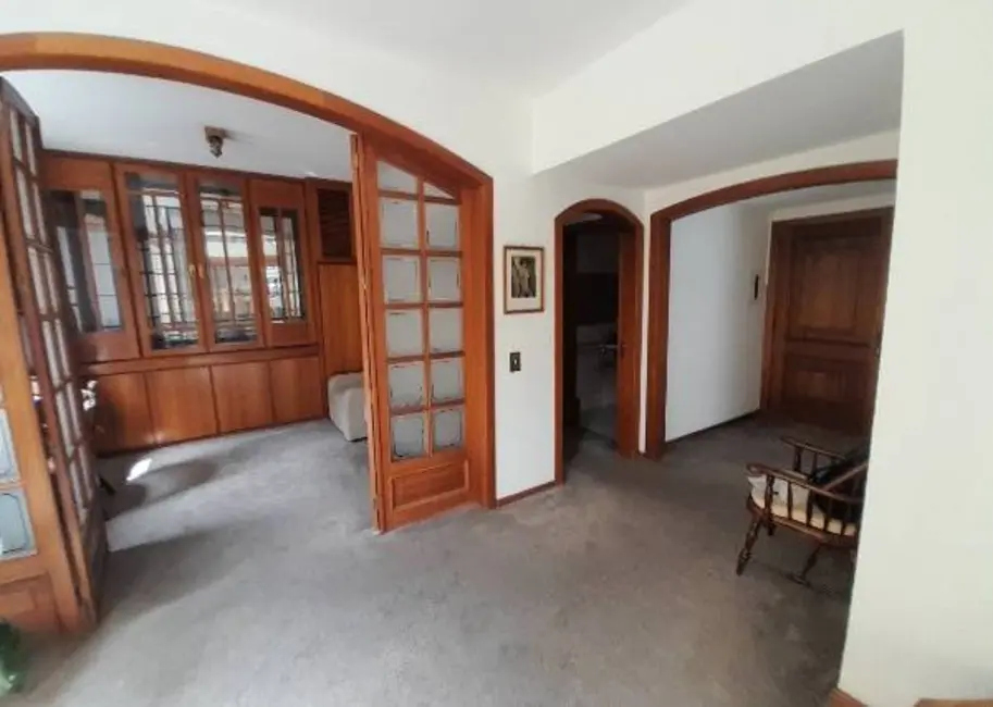 Apartamento com 2 quartos à venda, 100m2 em Moinhos de Vento, Porto Alegre - RS - imagem 3 Foto 3 de Apartamento com 2 quartos à venda, 100m2 em Moinhos de Vento, Porto Alegre - RS