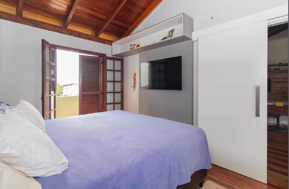 Casa com 3 quartos à venda, 210m2 em Santa Tereza, Porto Alegre - RS - imagem 9 Foto 9 de Casa com 3 quartos à venda, 210m2 em Santa Tereza, Porto Alegre - RS