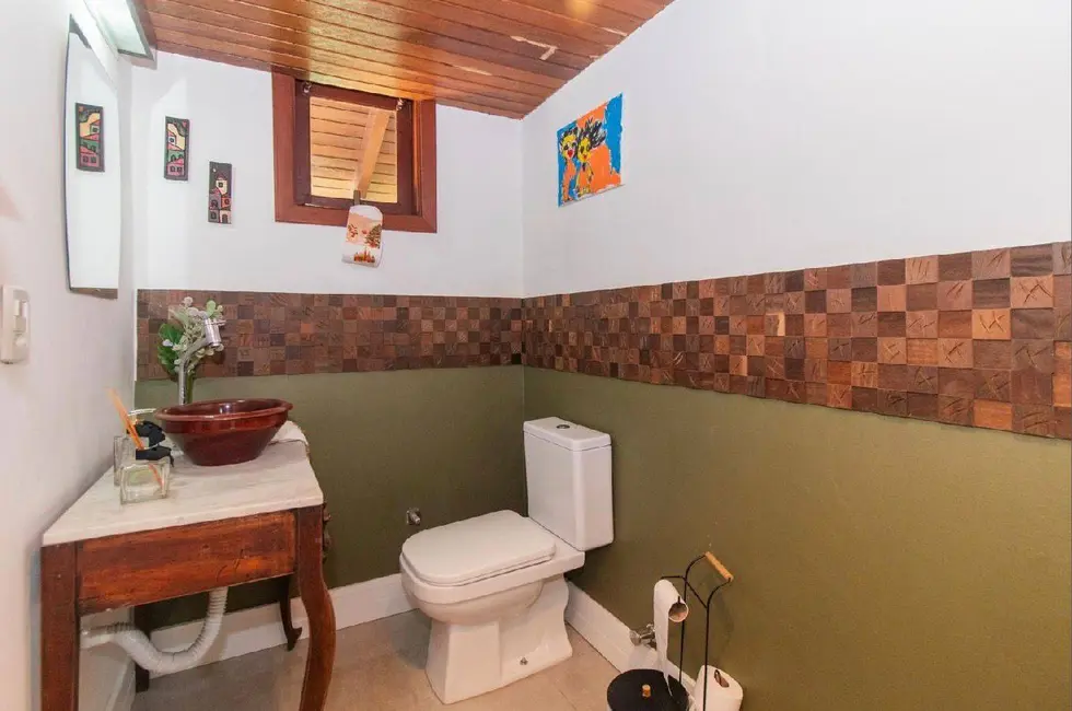 Casa com 3 quartos à venda, 210m2 em Santa Tereza, Porto Alegre - RS - imagem 6 Foto 6 de Casa com 3 quartos à venda, 210m2 em Santa Tereza, Porto Alegre - RS