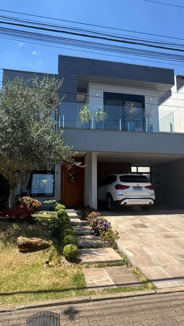 Foto 1 de Casa com 3 quartos à venda, 176m2 em Sarandi, Porto Alegre - RS