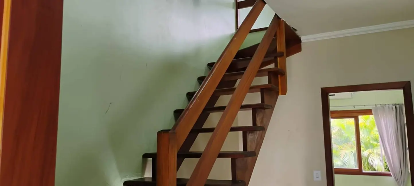 Foto 7 de Casa com 3 quartos à venda, 127m2 em Guarujá, Porto Alegre - RS