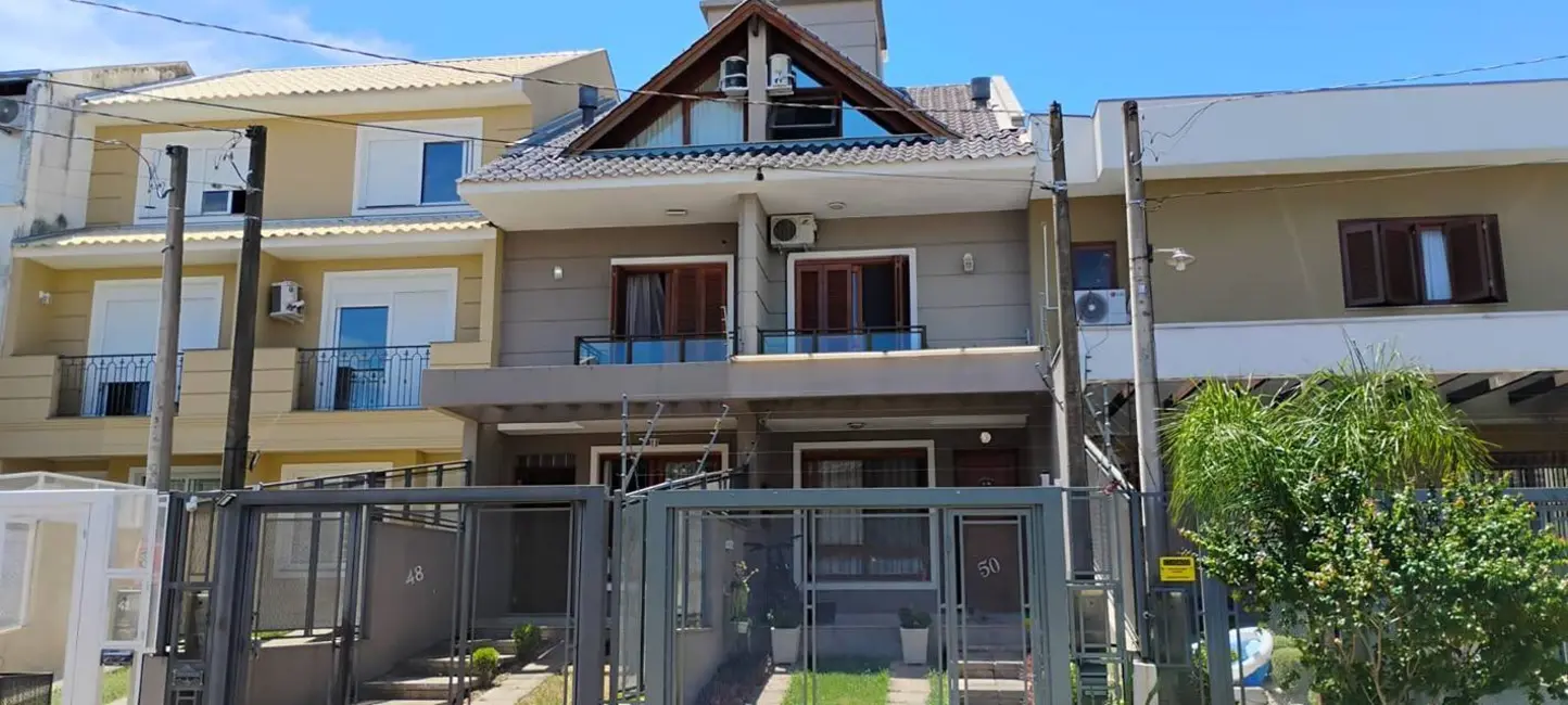 Foto 1 de Casa com 3 quartos à venda, 127m2 em Guarujá, Porto Alegre - RS