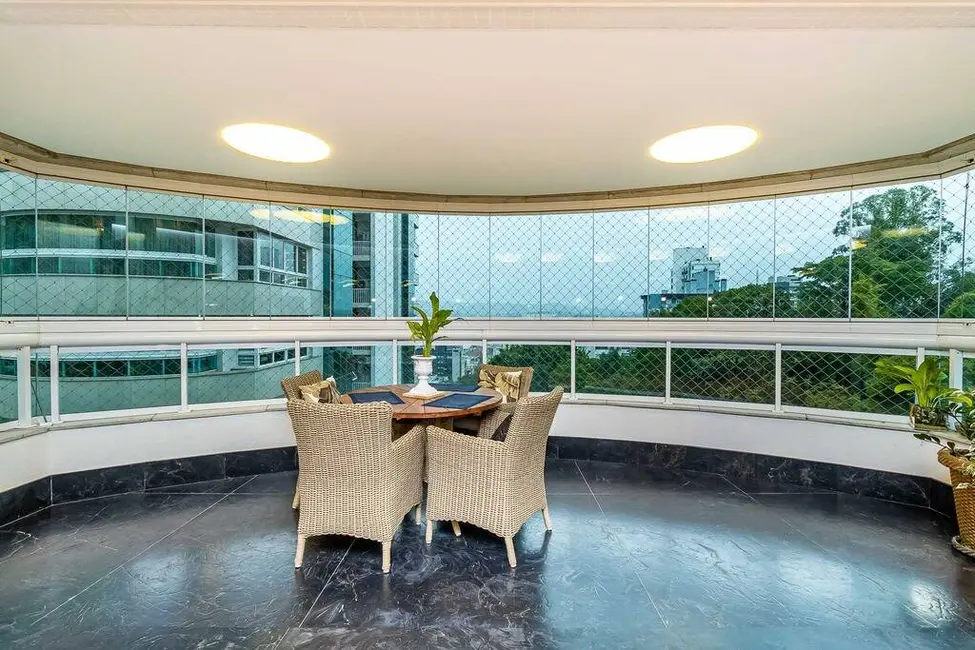 Apartamento com 3 quartos à venda, 223m2 em Bela Vista, Porto Alegre - RS - imagem 7 Foto 7 de Apartamento com 3 quartos à venda, 223m2 em Bela Vista, Porto Alegre - RS