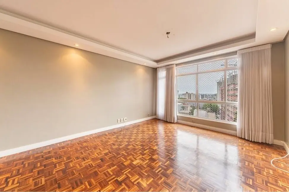 Foto 3 de Apartamento com 3 quartos à venda, 111m2 em Auxiliadora, Porto Alegre - RS