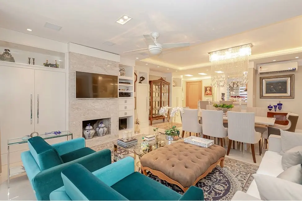 Foto 3 de Apartamento com 3 quartos à venda em Três Figueiras, Porto Alegre - RS