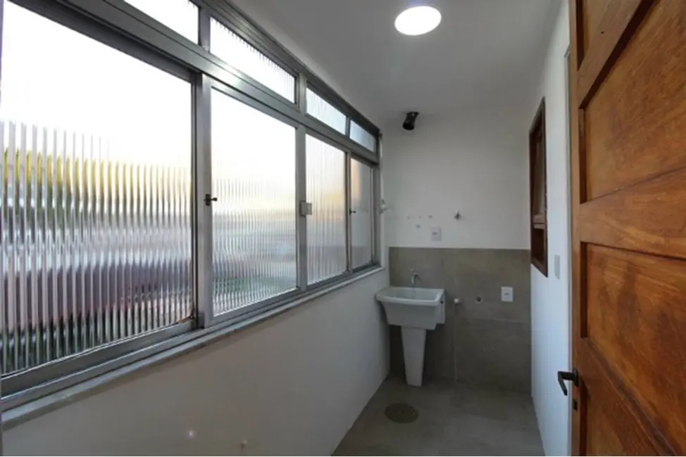 Foto 9 de Apartamento com 2 quartos à venda, 88m2 em Floresta, Porto Alegre - RS