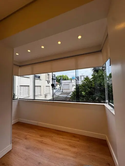 Foto 3 de Apartamento com 1 quarto à venda, 46m2 em São João, Porto Alegre - RS