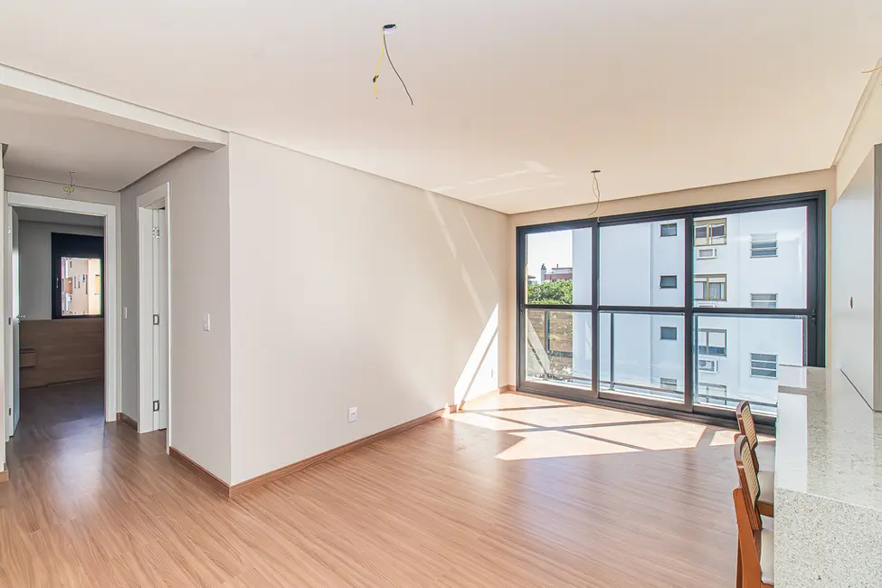 Foto 3 de Apartamento com 2 quartos à venda, 69m2 em Bela Vista, Porto Alegre - RS