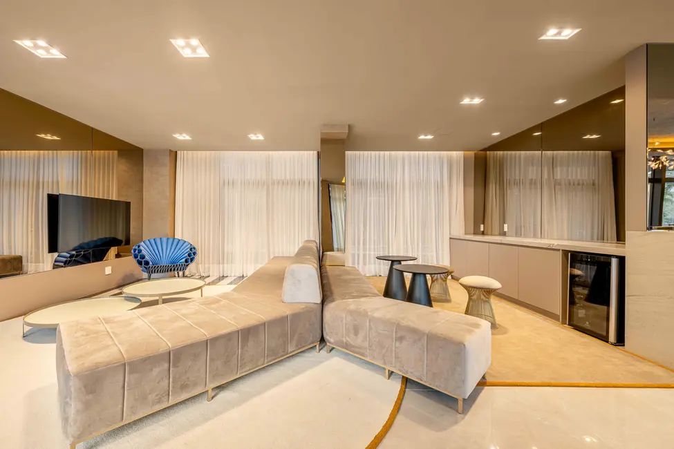 Apartamento com 3 quartos à venda, 144m2 em Rio Branco, Porto Alegre - RS - imagem 7 Foto 7 de Apartamento com 3 quartos à venda, 144m2 em Rio Branco, Porto Alegre - RS