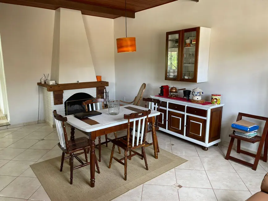 Foto 4 de Casa com 3 quartos à venda, 525m2 em Serra Negra - SP