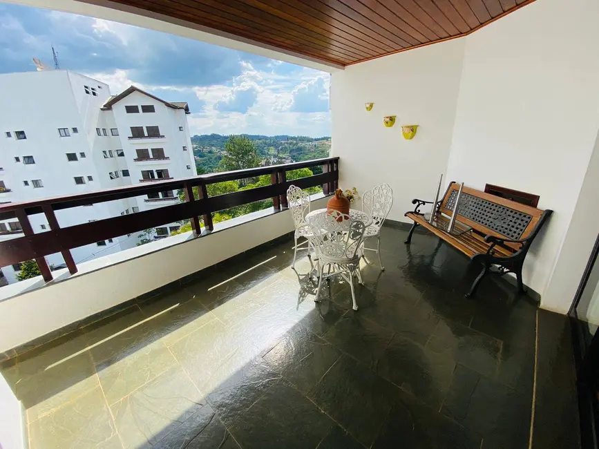 Foto 2 de Apartamento com 3 quartos à venda, 230m2 em Centro, Serra Negra - SP