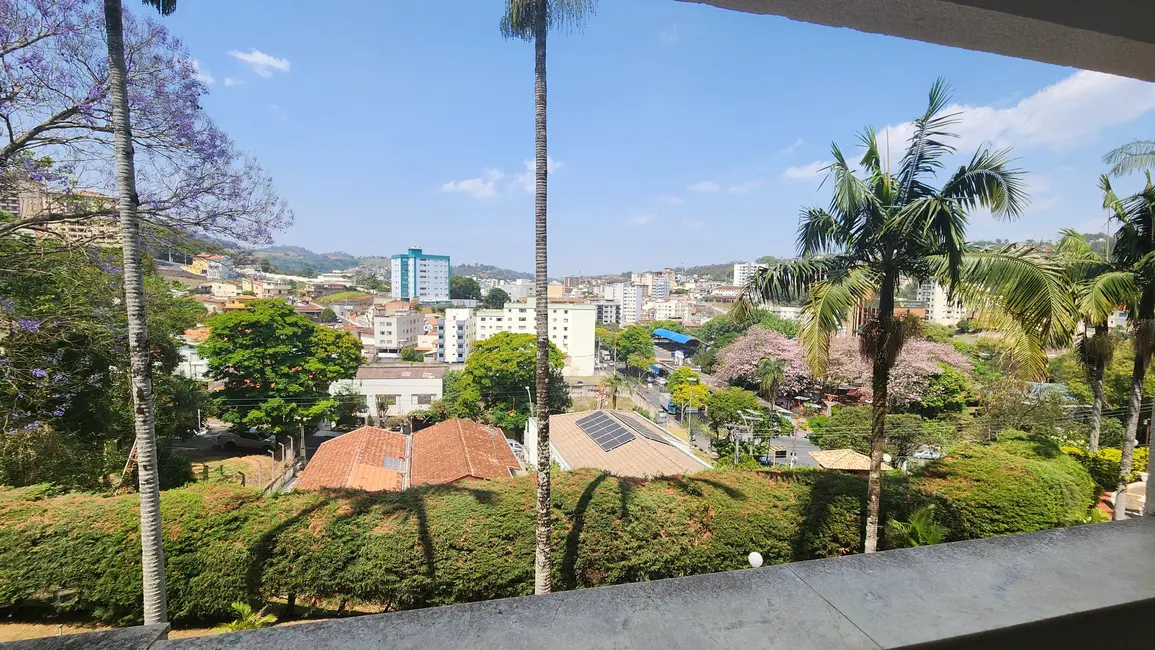 Foto 2 de Apartamento com 3 quartos à venda, 145m2 em Centro, Serra Negra - SP