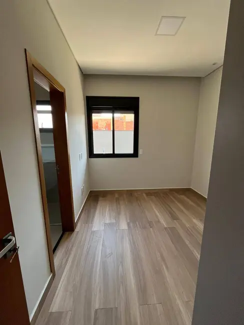 Foto 9 de Casa com 3 quartos à venda, 300m2 em Indaiatuba - SP