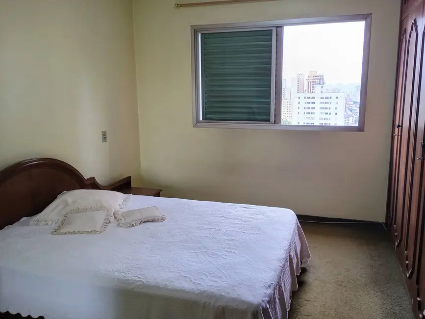Apartamento com 3 quartos à venda, 200m2 em Aclimação, São Paulo - SP - imagem 3 Foto 3 de Apartamento com 3 quartos à venda, 200m2 em Aclimação, São Paulo - SP