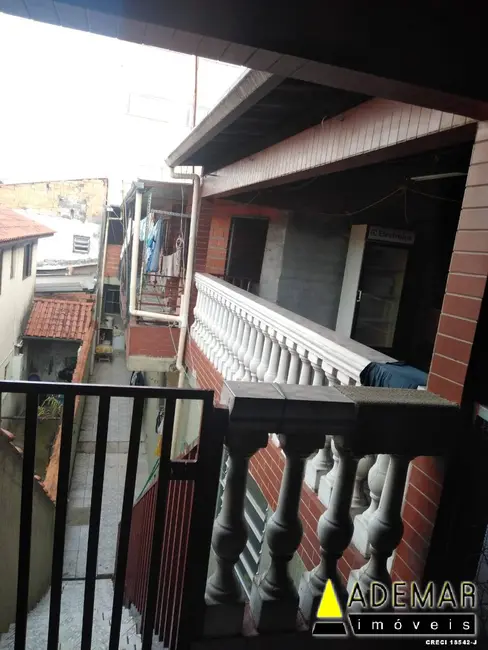 Casa com 4 quartos à venda, 250m2 em Conceição, Diadema - SP - imagem 4 Foto 4 de Casa com 4 quartos à venda, 250m2 em Conceição, Diadema - SP