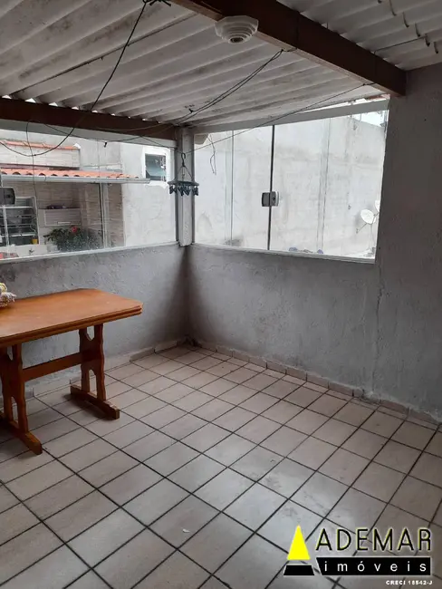 Foto 3 de Casa com 4 quartos à venda, 250m2 em Casa Grande, Diadema - SP