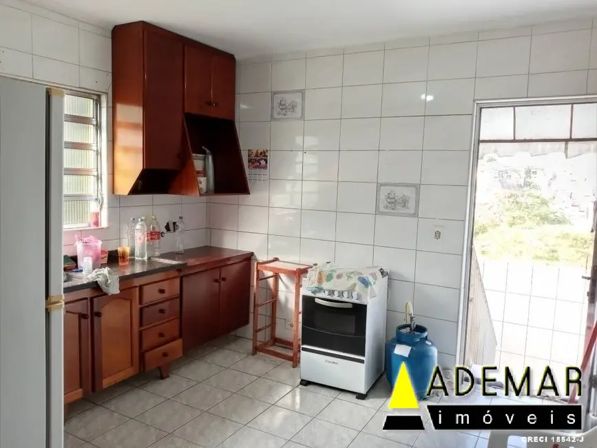 Foto 9 de Casa com 4 quartos à venda, 250m2 em Jardim Laranjeiras, São Paulo - SP