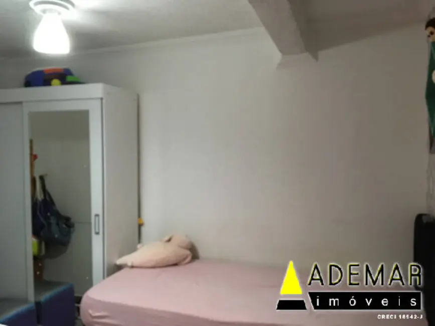 Foto 3 de Casa com 3 quartos à venda, 70m2 em Casa Grande, Diadema - SP