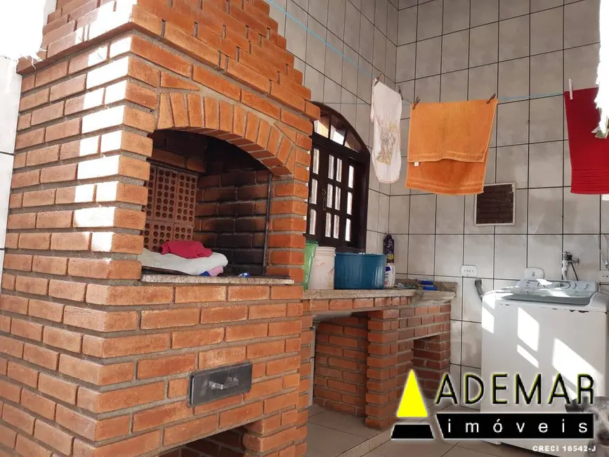 Casa com 3 quartos à venda, 250m2 em Piraporinha, Diadema - SP - imagem 8 Foto 8 de Casa com 3 quartos à venda, 250m2 em Piraporinha, Diadema - SP