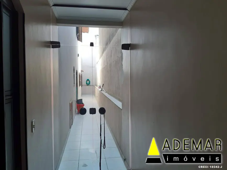 Casa com 3 quartos à venda, 250m2 em Piraporinha, Diadema - SP - imagem 7 Foto 7 de Casa com 3 quartos à venda, 250m2 em Piraporinha, Diadema - SP