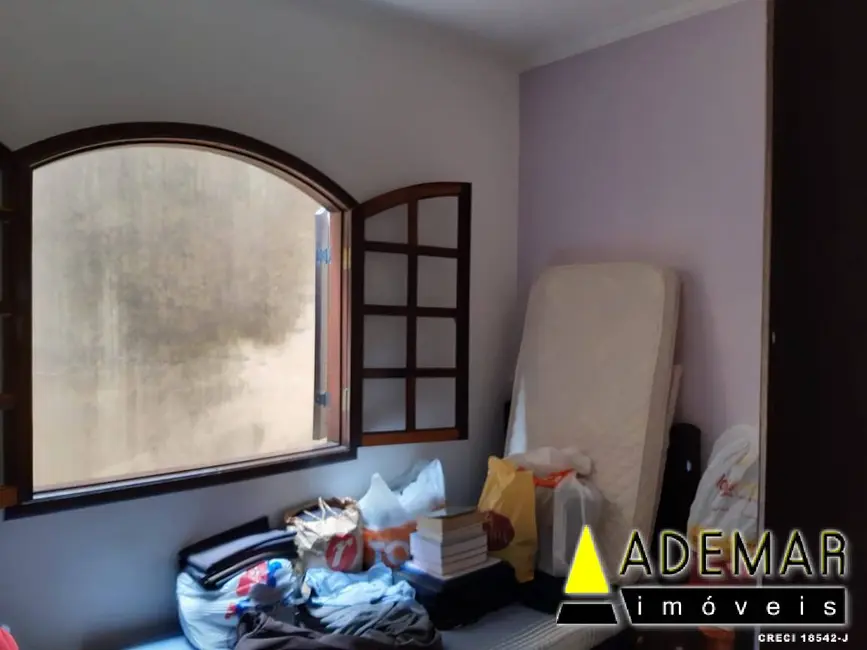 Foto 1 de Casa com 3 quartos à venda, 250m2 em Piraporinha, Diadema - SP