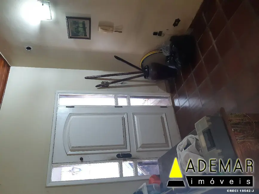 Foto 2 de Casa com 5 quartos à venda, 1200m2 em Diadema - SP