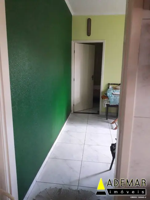 Casa com 2 quartos à venda, 125m2 em Canhema, Diadema - SP - imagem 3 Foto 3 de Casa com 2 quartos à venda, 125m2 em Canhema, Diadema - SP