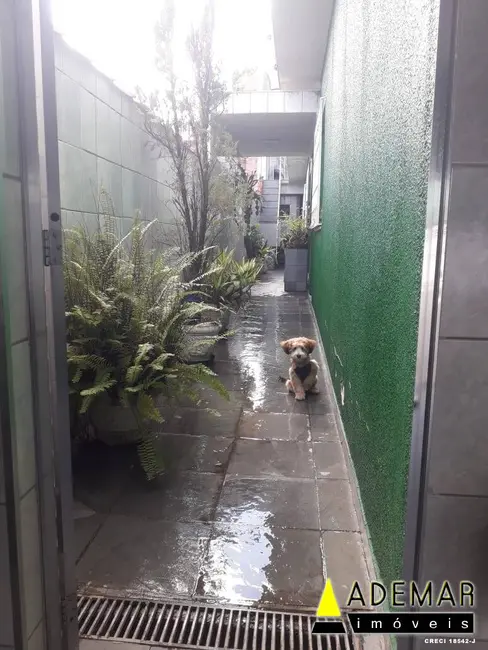 Casa com 2 quartos à venda, 125m2 em Canhema, Diadema - SP - imagem 9 Foto 9 de Casa com 2 quartos à venda, 125m2 em Canhema, Diadema - SP