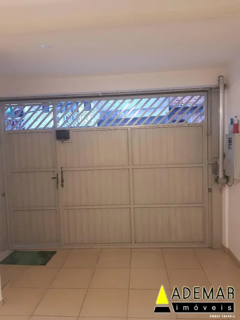 Casa com 4 quartos à venda, 170m2 em Conceição, Diadema - SP - imagem 4 Foto 4 de Casa com 4 quartos à venda, 170m2 em Conceição, Diadema - SP