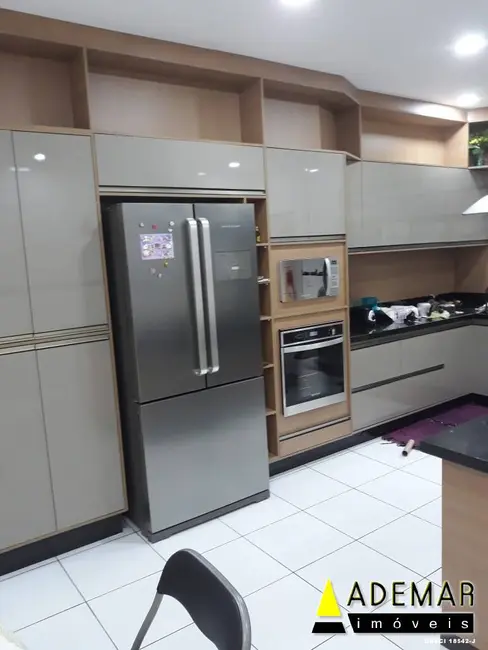 Foto 7 de Casa com 4 quartos à venda, 299m2 em Vila Nogueira, Diadema - SP