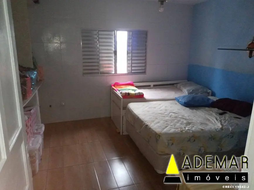 Foto 3 de Casa com 3 quartos à venda, 250m2 em Canhema, Diadema - SP