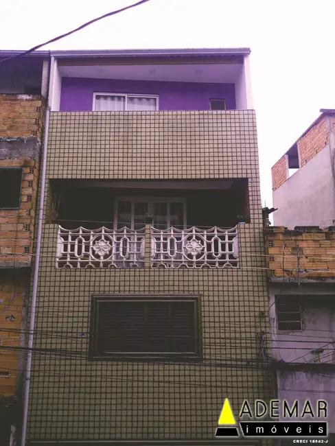 Casa com 5 quartos à venda, 300m2 em Piraporinha, Diadema - SP - imagem 3 Foto 3 de Casa com 5 quartos à venda, 300m2 em Piraporinha, Diadema - SP