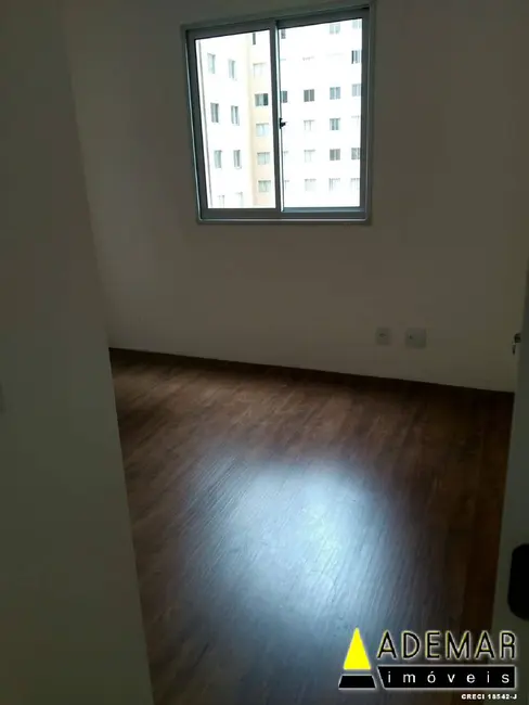 Foto 5 de Apartamento com 2 quartos à venda, 44m2 em Canhema, Diadema - SP