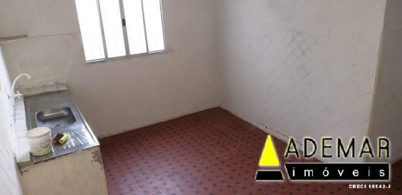 Foto 9 de Casa com 2 quartos à venda, 340m2 em Taboão, Diadema - SP