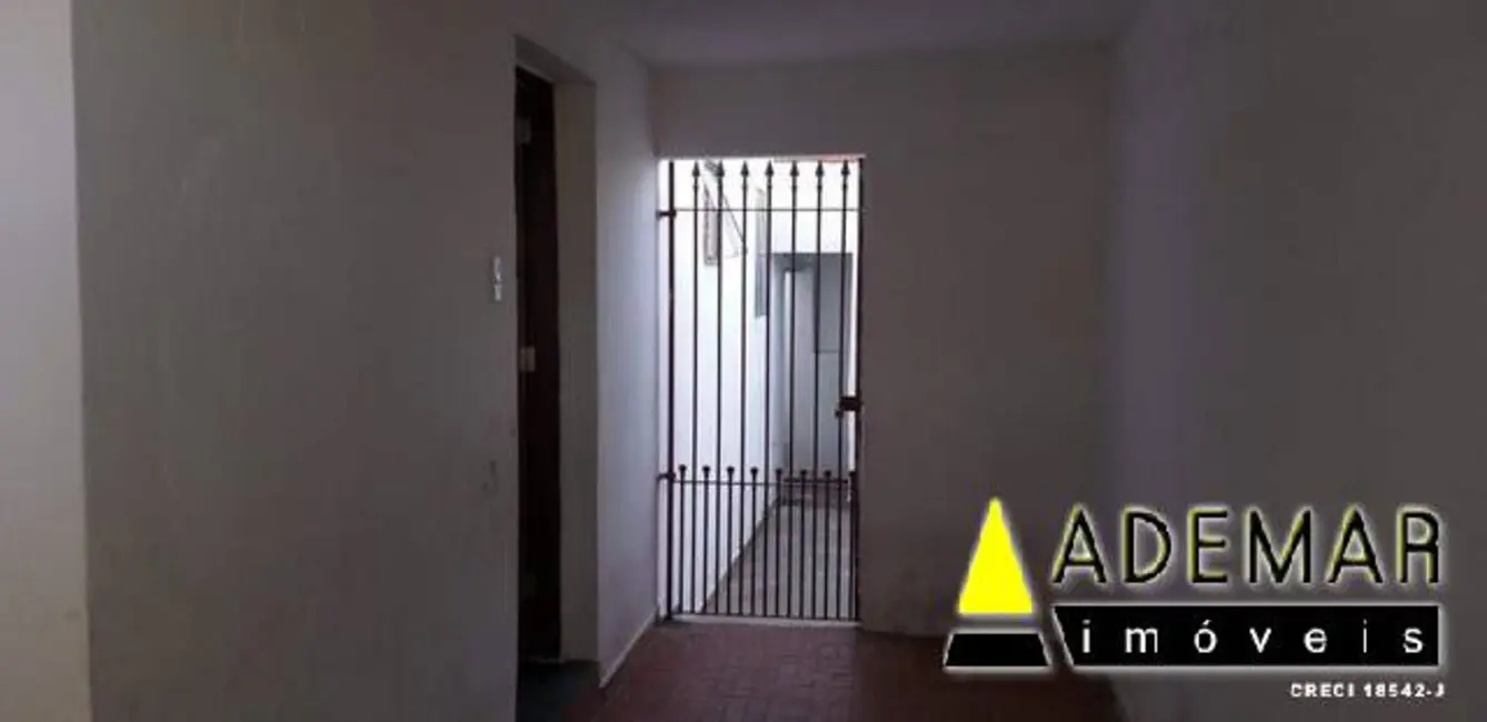 Foto 4 de Casa com 2 quartos à venda, 340m2 em Taboão, Diadema - SP