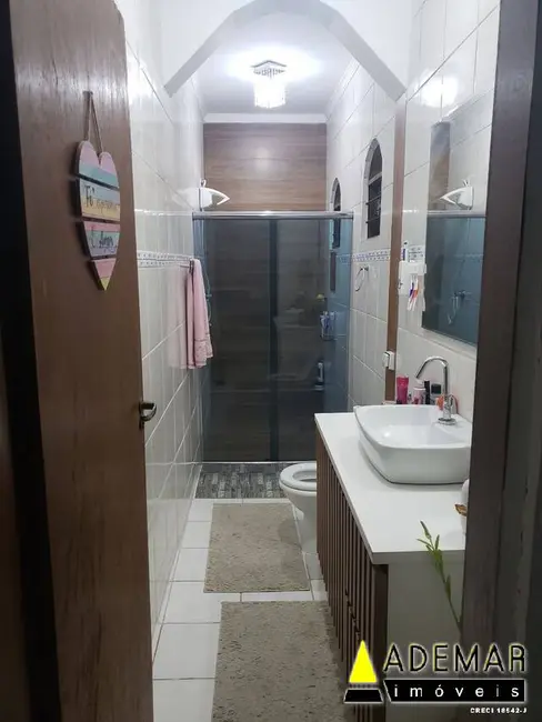 Foto 5 de Casa com 2 quartos à venda, 200m2 em Campanário, Diadema - SP