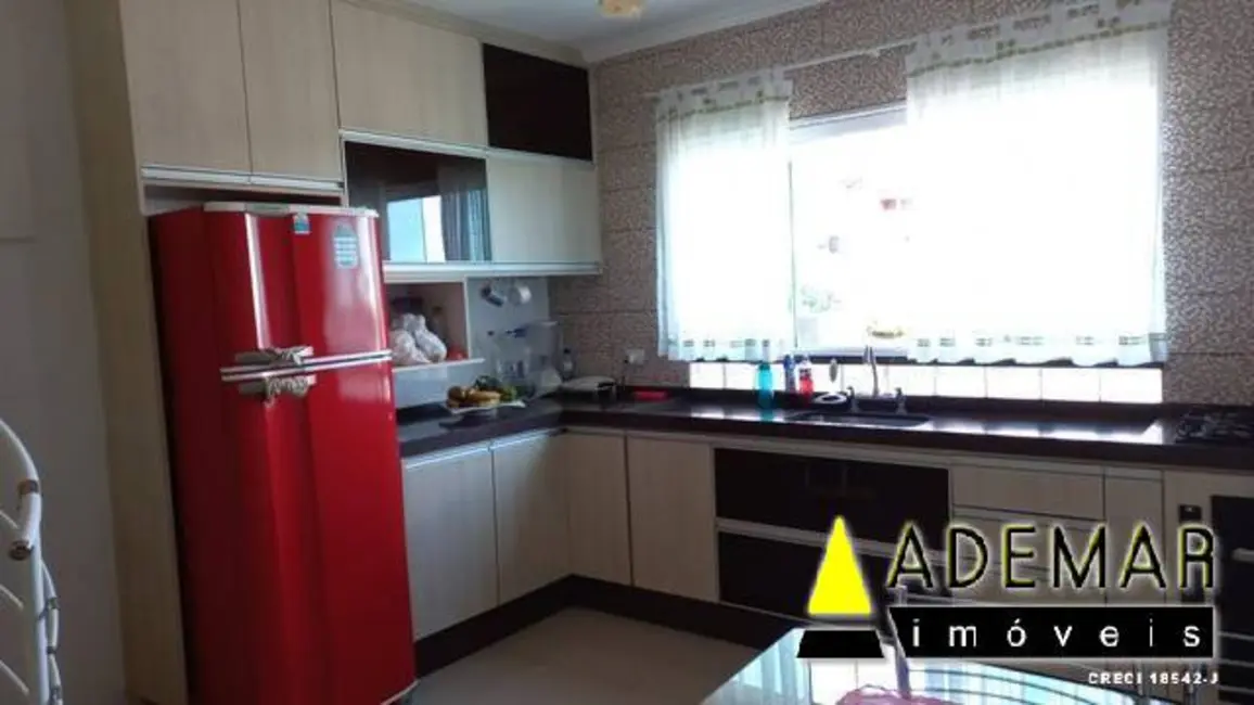 Casa com 2 quartos à venda, 200m2 em Conceição, Diadema - SP - imagem 9 Foto 9 de Casa com 2 quartos à venda, 200m2 em Conceição, Diadema - SP