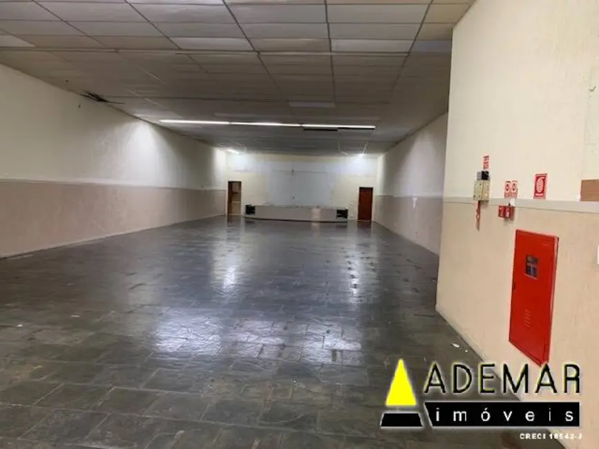 Foto 1 de Sala Comercial para alugar, 350m2 em Parque das Américas, Maua - SP