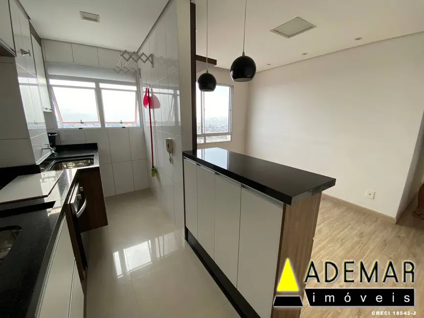 Foto 12 de Apartamento à venda em Canhema, Diadema - SP