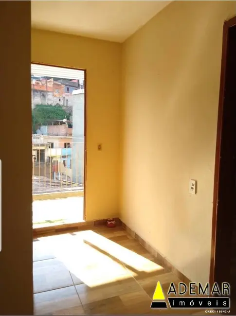 Foto 2 de Casa com 3 quartos à venda, 150m2 em Guacuri, São Paulo - SP