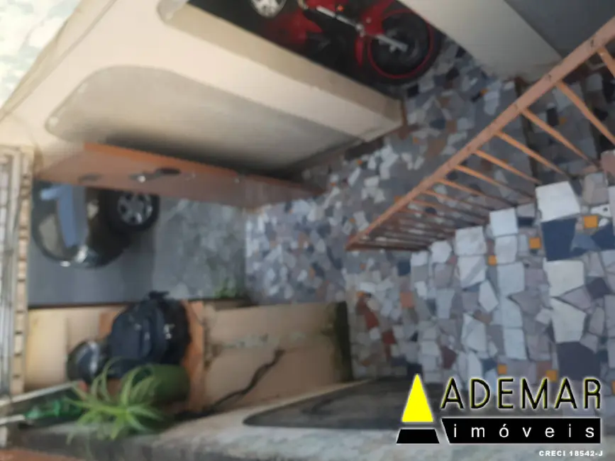 Foto 3 de Casa com 3 quartos à venda, 150m2 em Guacuri, São Paulo - SP