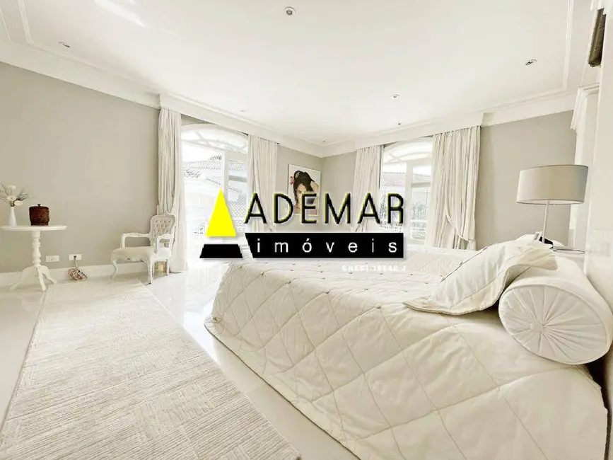 Foto 4 de Casa com 7 quartos à venda, 2000m2 em Jardim Acapulco, Guaruja - SP