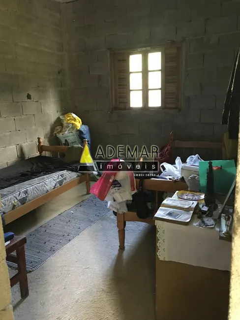 Foto 1 de Casa com 2 quartos à venda em Peruibe - SP