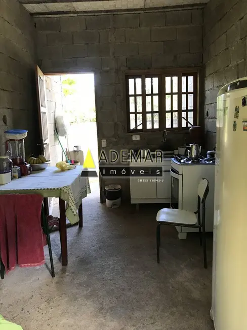 Casa com 2 quartos à venda em Peruibe - SP - imagem 3 Foto 3 de Casa com 2 quartos à venda em Peruibe - SP