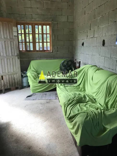 Casa com 2 quartos à venda em Peruibe - SP - imagem 5 Foto 5 de Casa com 2 quartos à venda em Peruibe - SP